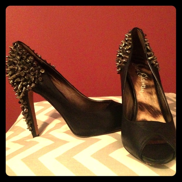Sam Edelman Shoes - Sam Edelman Lorissa Spike Pumps!