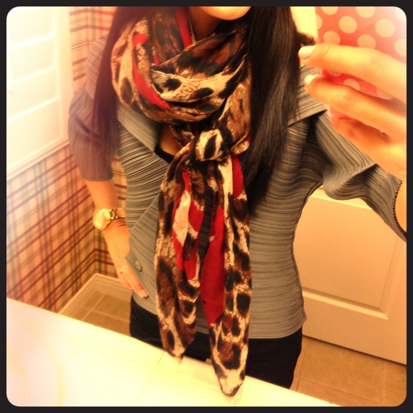 Leopard print scarf