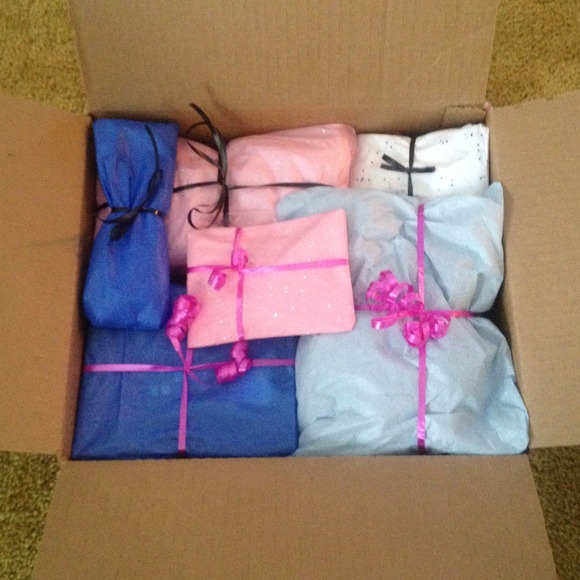 Lola & Ava's Surprise Bundle! ☺