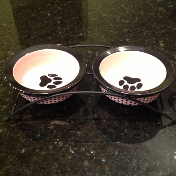 Pink/black dog bowl set!