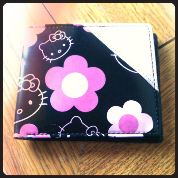 ✋🔴SOLD🔴✋for abbys Hello Kitty wallet - Picture 1 of 2