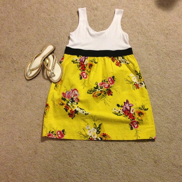 📛SOLD📛 Floral dress