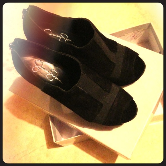 Jessica Simpson heels
