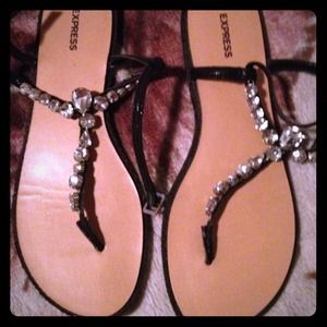 Express sandals