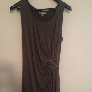 Jenifer Lopez olive green dress