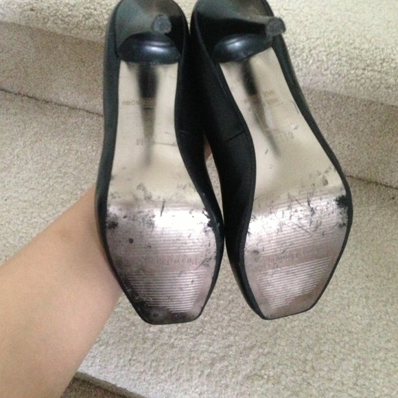 Sold in bundle! Sexy black pumps - Picture 3 of 3