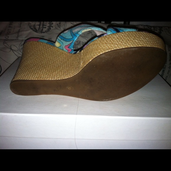 Pucci Wedges - Picture 3 of 4
