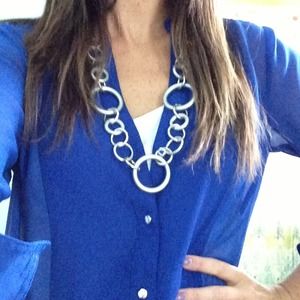 Silver loop necklace