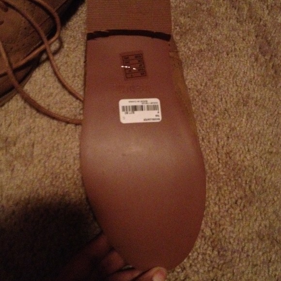 Shoes - Picture 3 of 3