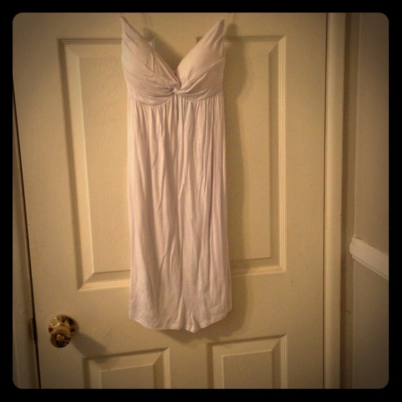 Dresses & Skirts - White strapless sundress