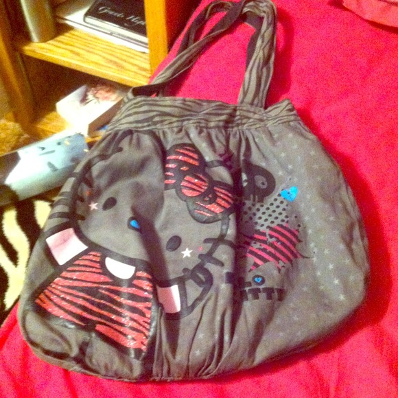 ***REDUCED✨Hello kitty reversible hand bag.