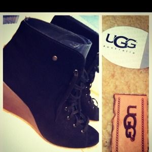 UGG  Lace up peep toe bootie wedges