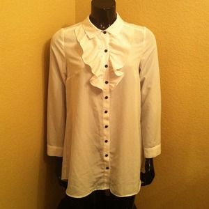 SOLDH&M Oversized Ruffled Dress Shirt
