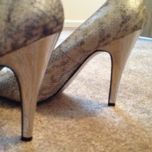 After having my children they don't fit me anymore - Picture 2 of 2