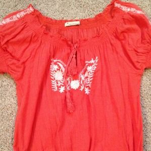 Adorable Peasant top!