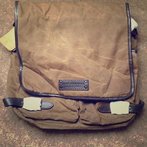 🔵Reduced🔵Mark New York messenger bag