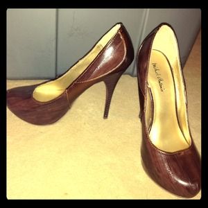 Brown Michael Antonio brown 6 1/2 pumps.