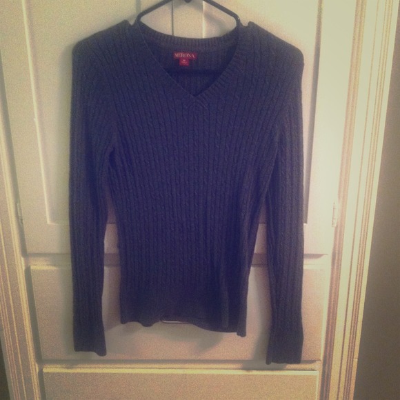 Knit sweater