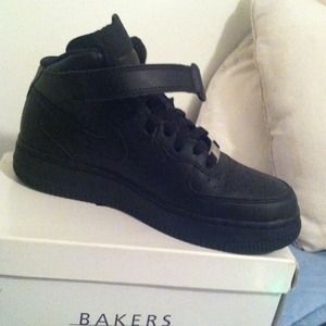 ❌RESERVED❌ All black high top air forces