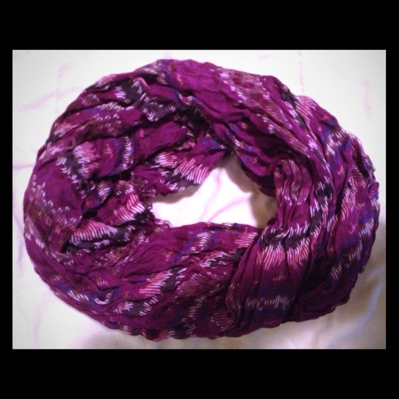 Charlotte Russe inifiniti scarf
