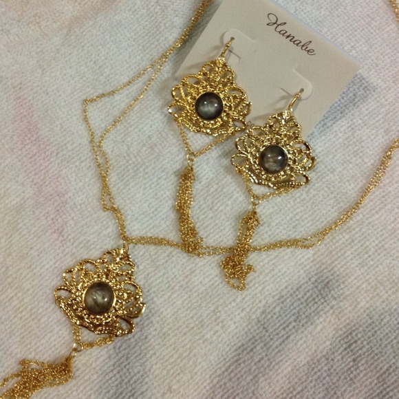 29. Necklace&earring