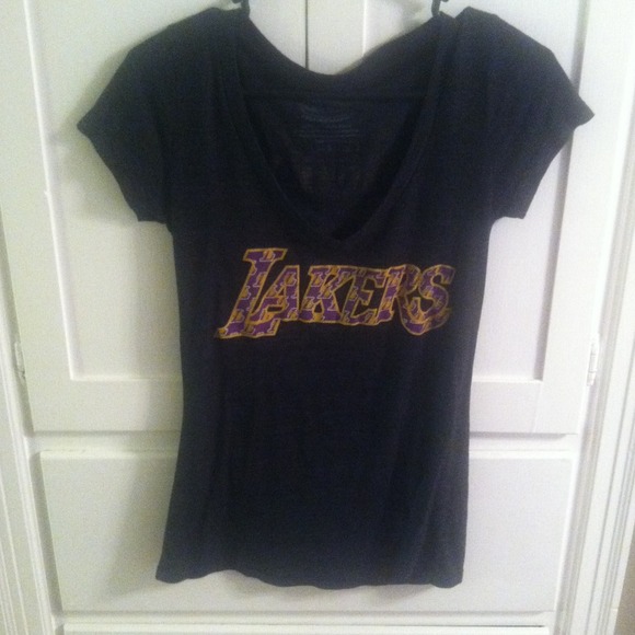 LAKERS shirt!