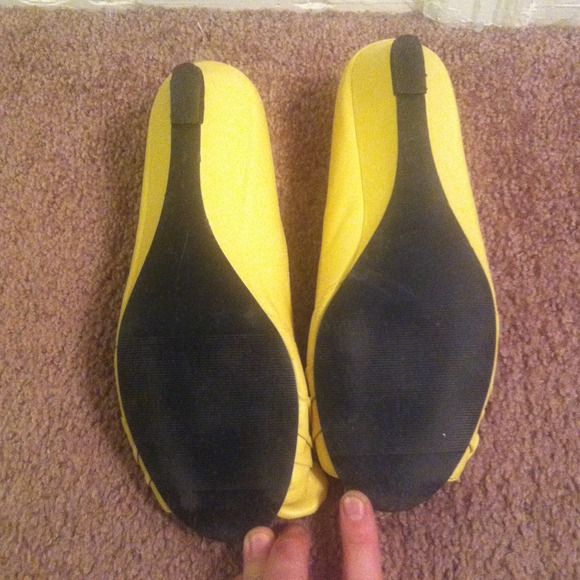 Yellow wedges - Picture 3 of 4
