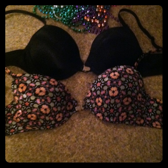 🚫Hold🚫@danceramanda1 34b totally max bras