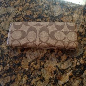 ⚡⚡Reduced⚡⚡Coach eyeglass case only