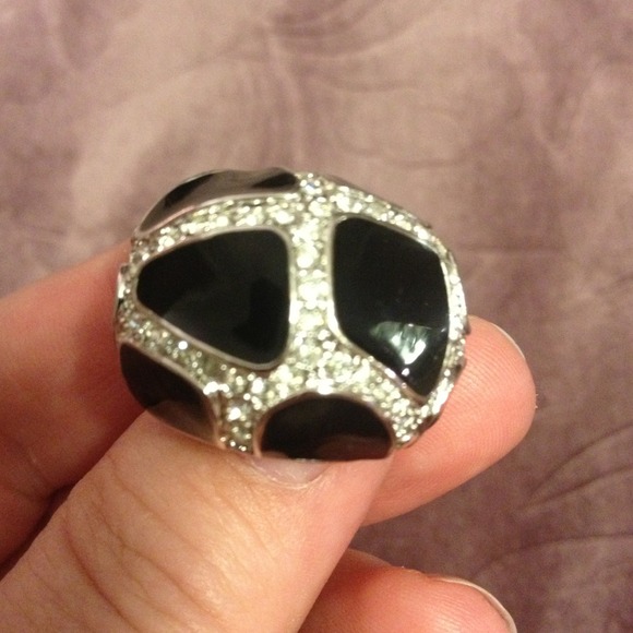 Ring - Picture 4 of 4