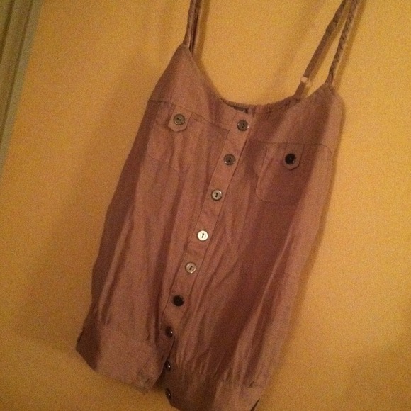 TRADED Cute button up tank - Picture 2 of 3