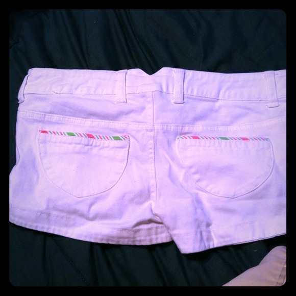 ❌sold❌White shorts