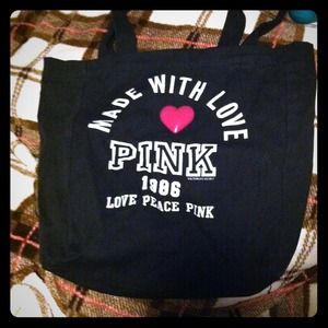 ⭕RESERVED⭕ bundle of beauty and vs tote!