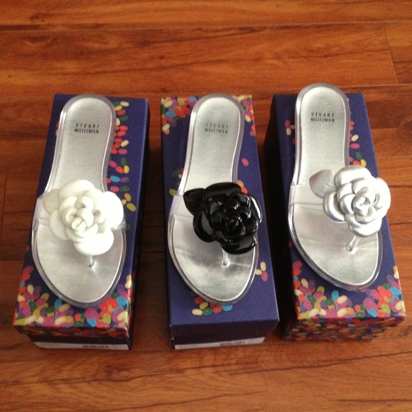 Bloomed  jelly with patent flower