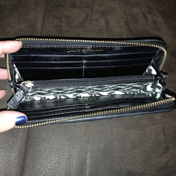 Juicy Couture Leather Wallet - Picture 3 of 4