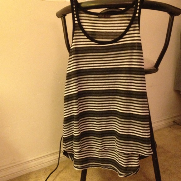 SOLD!!! Top