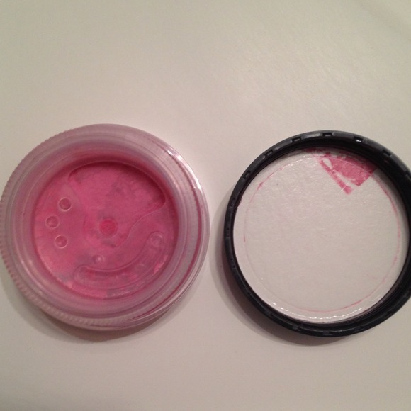 ❌SOLD❌Bare Minerals Blush - Picture 4 of 4