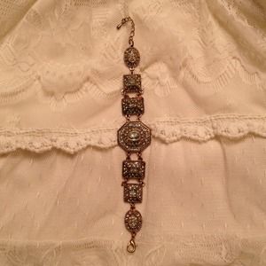 Darling antique style bracelet