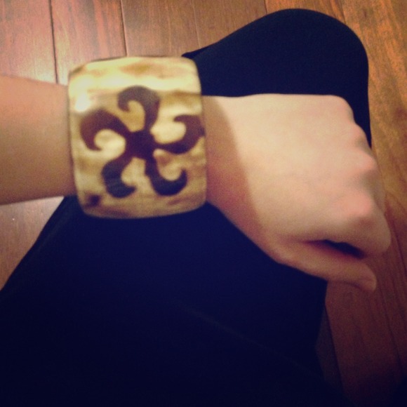 Reduced!!! Brown and tan wide bangle