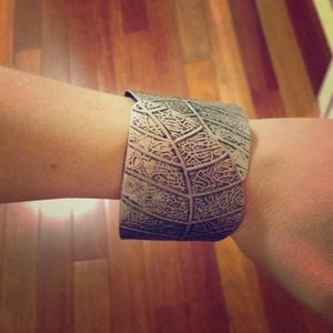 Silver leaf bangle