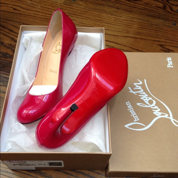 Christian Louboutin Simple 100 New w/box and bag