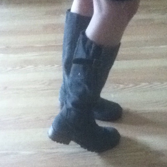 Suede Boots reserved