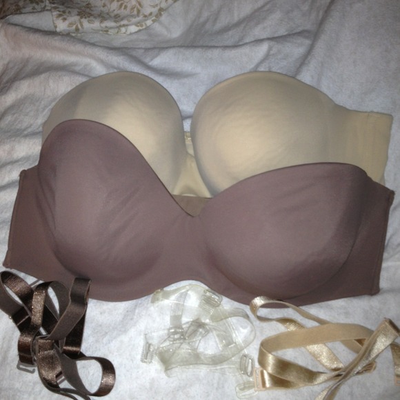 🚫Sold🚫Two convertible strapless push up bras