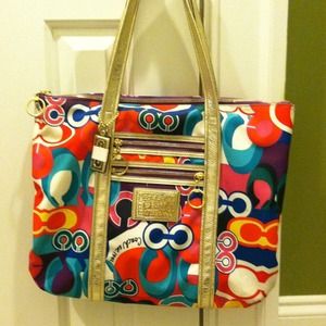 🎀Authentic Coach Poppy Tote🎀