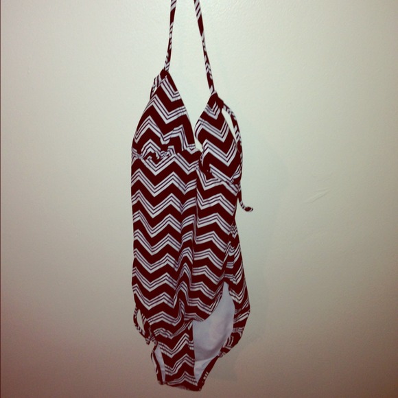 ** SOLD ** Old navy chevron 1 piece!