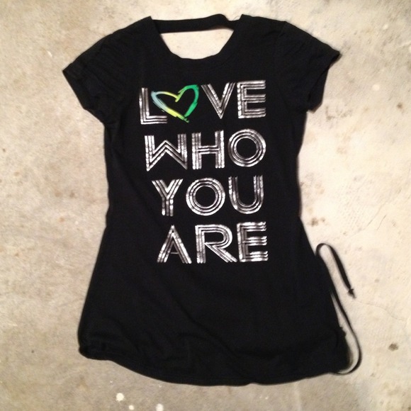 Cute open back shirt