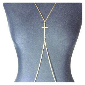 Cross body chain