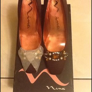 BRAND NEW ::never worn:: Nina Brown Satin Pumps