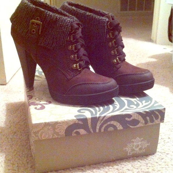 Brown 4" heel booties NEVER WORN