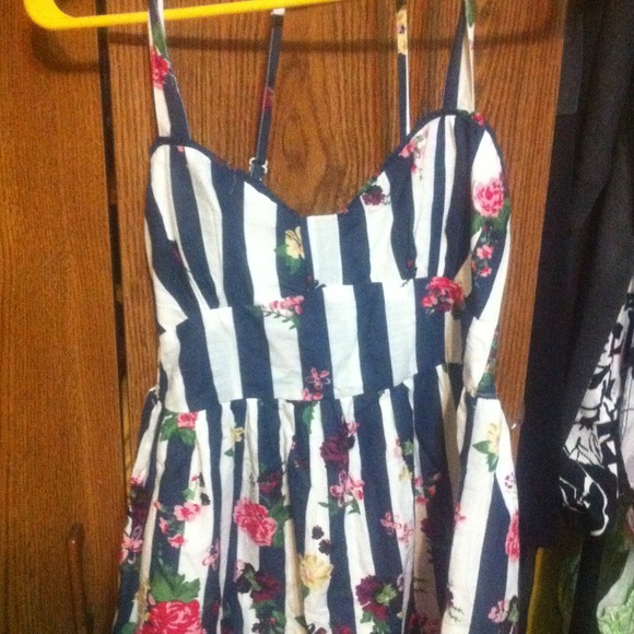 Sold😊 - Picture 2 of 3